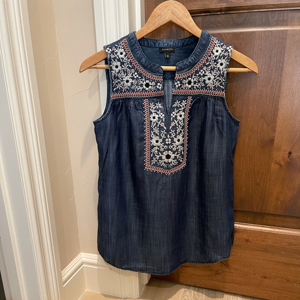 Talbots sleeveless top split neckline Sz XS